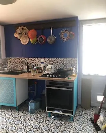 Holiday home Maison Avec Jardin - 2 Et Entrees Distincts Et Independantes Et Ses Deux Chats